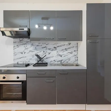 L Ethique De * Sedan